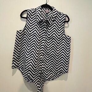 Chico's Black and White Zigzag Blouse